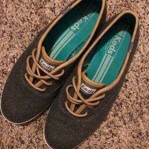 Wool lace up Keds